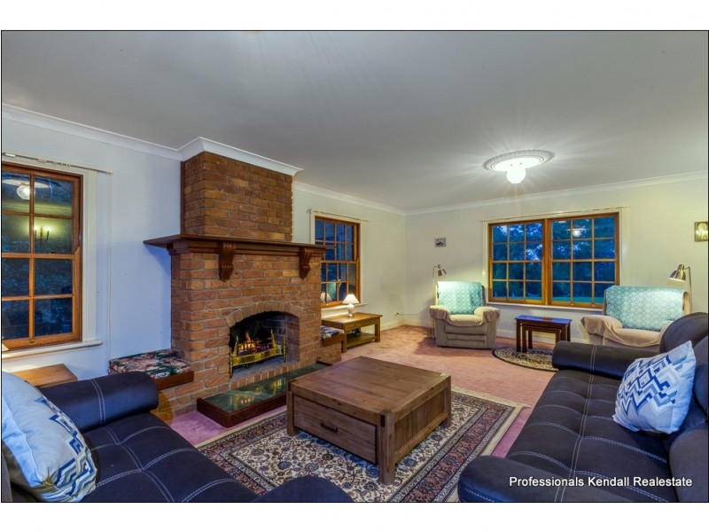 25 Bateke Road, Tamborine Mountain QLD 4272