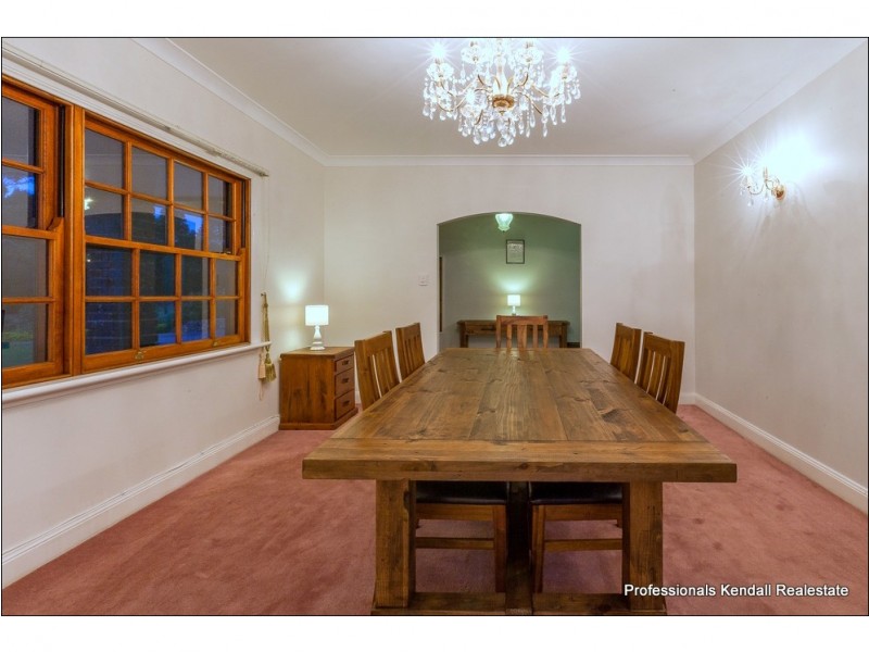 25 Bateke Road, Tamborine Mountain QLD 4272