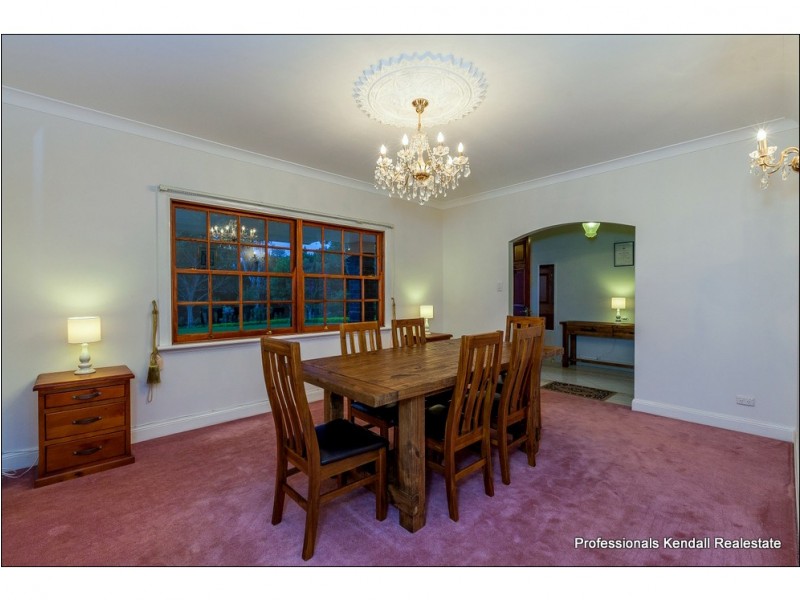 25 Bateke Road, Tamborine Mountain QLD 4272