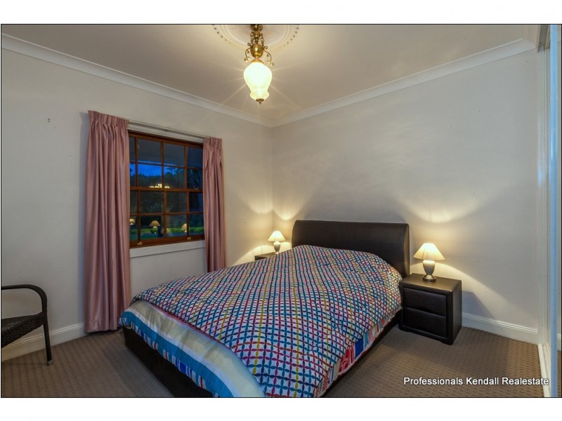 25 Bateke Road, Tamborine Mountain QLD 4272