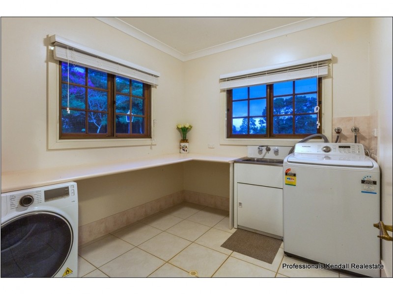 25 Bateke Road, Tamborine Mountain QLD 4272