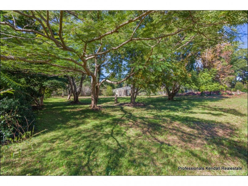 103 Sierra Drive, Tamborine Mountain QLD 4272