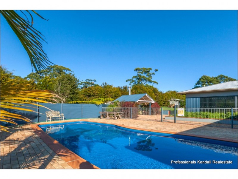 9 Curtis Road, Tamborine Mountain QLD 4272