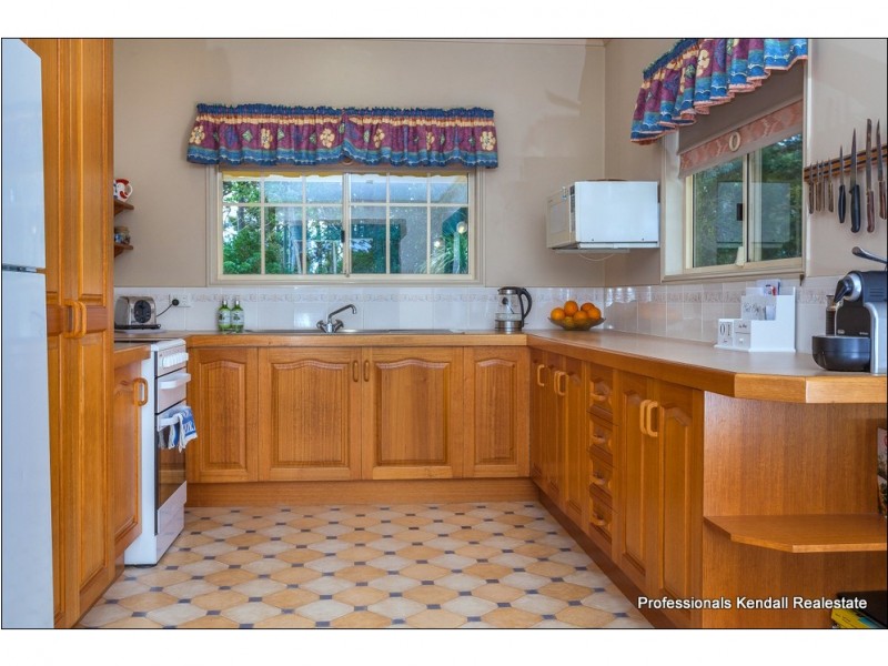 238 Beacon Road, Tamborine Mountain QLD 4272