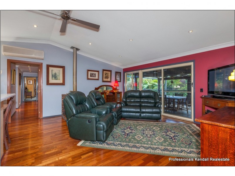 5 Ocola Ct, Tamborine Mountain QLD 4272
