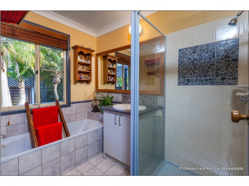 5 Ocola Ct, Tamborine Mountain QLD 4272