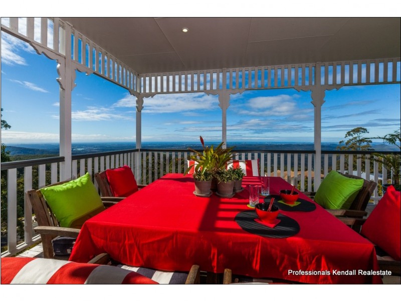 14 Eagles Retreat Place, Tamborine Mountain QLD 4272