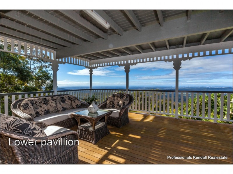 14 Eagles Retreat Place, Tamborine Mountain QLD 4272