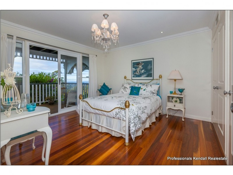 14 Eagles Retreat Place, Tamborine Mountain QLD 4272