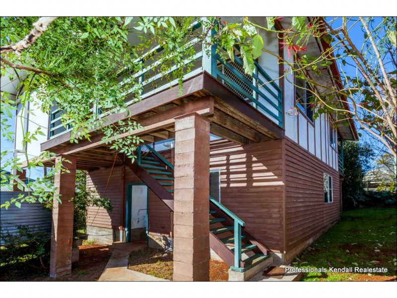 16 Southport Av, Tamborine Mountain QLD 4272