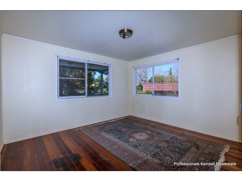 16 Southport Av, Tamborine Mountain QLD 4272