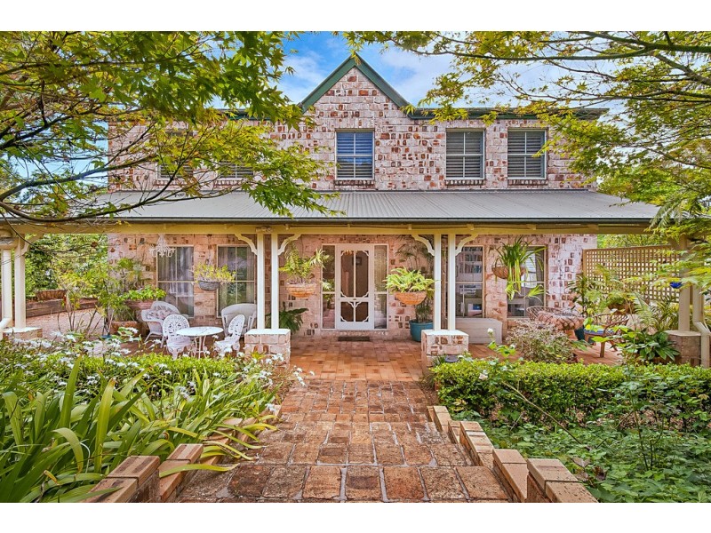 20 Ben Nevis Street, Tamborine Mountain QLD 4272