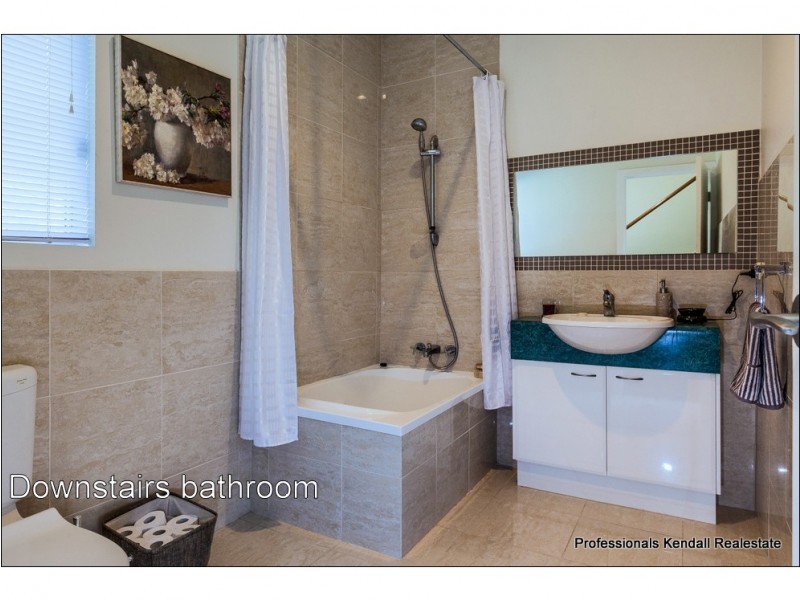 18 Nabberu Street, Maudsland QLD 4210