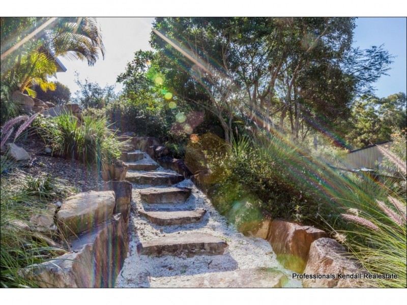 18 Nabberu Street, Maudsland QLD 4210