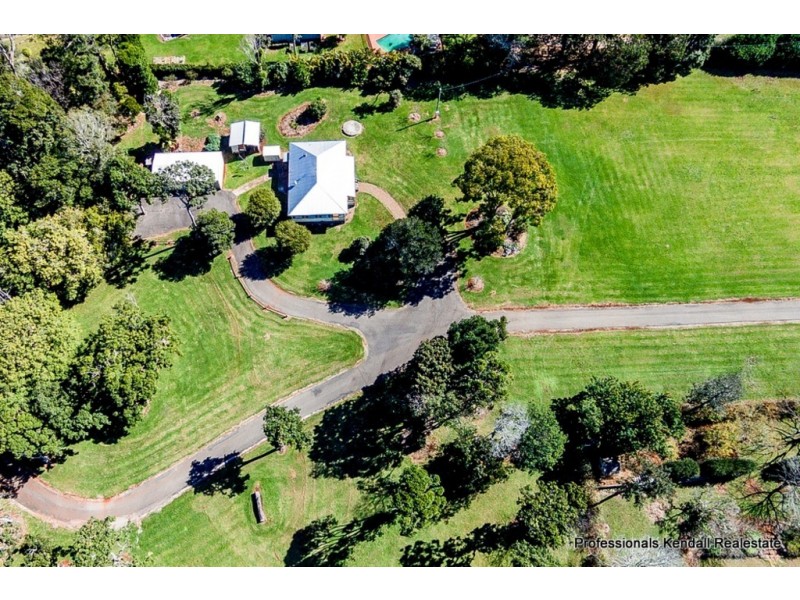 135 Eagle Heights Road, Tamborine Mountain QLD 4272