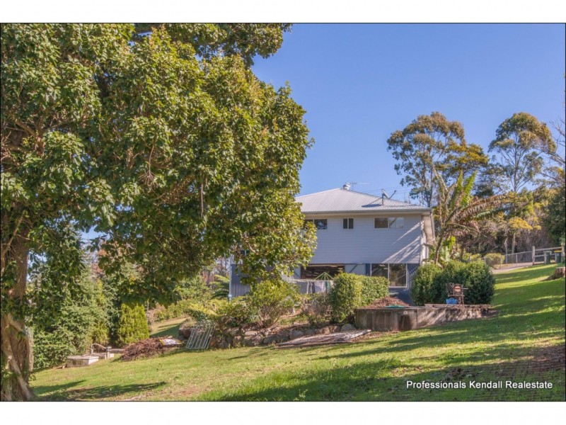 31 Winema Drive, North Tamborine QLD 4272