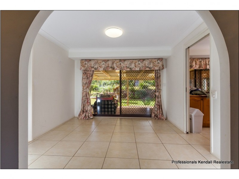 69 Sierra Drive, Tamborine Mountain QLD 4272