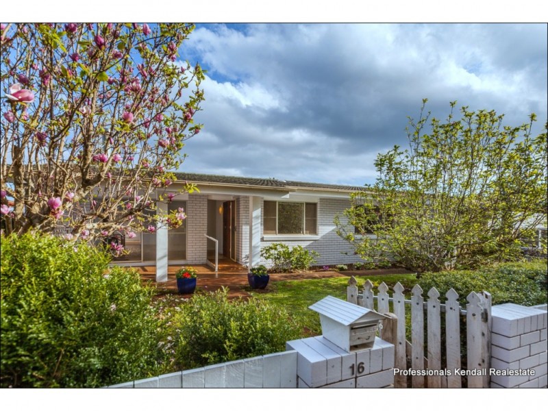 16 Capo Lane, Tamborine Mountain QLD 4272