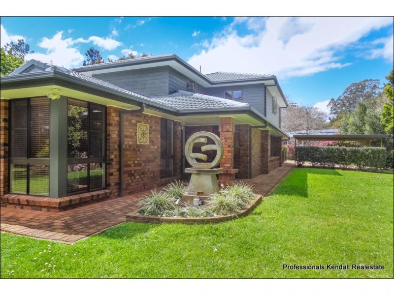 21 Freemont Drive, Tamborine Mountain QLD 4272