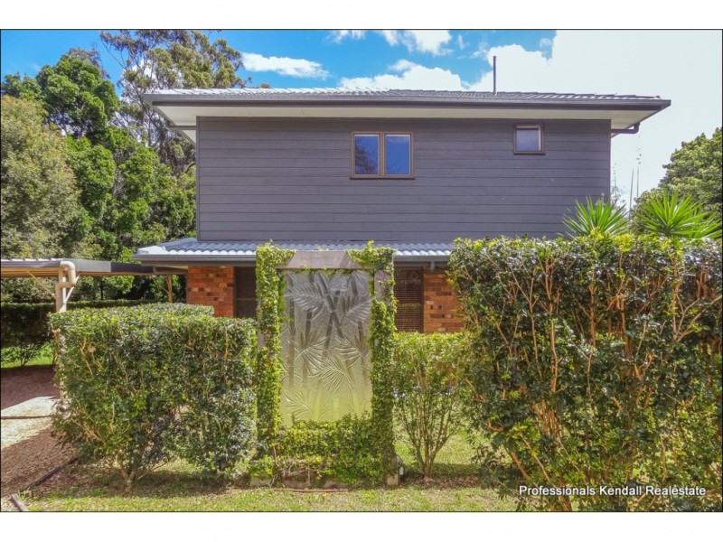 21 Freemont Drive, Tamborine Mountain QLD 4272