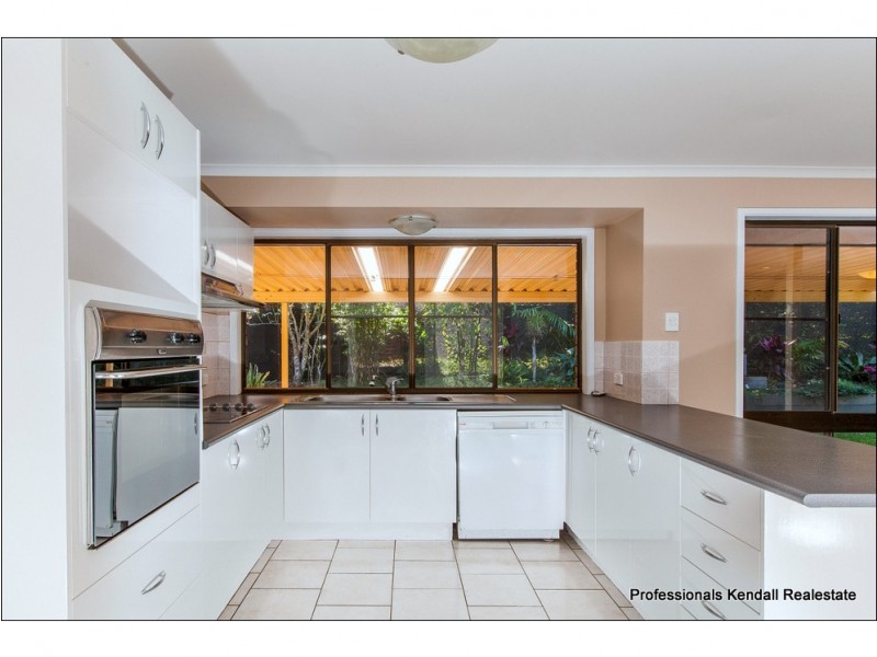 21 Freemont Drive, Tamborine Mountain QLD 4272