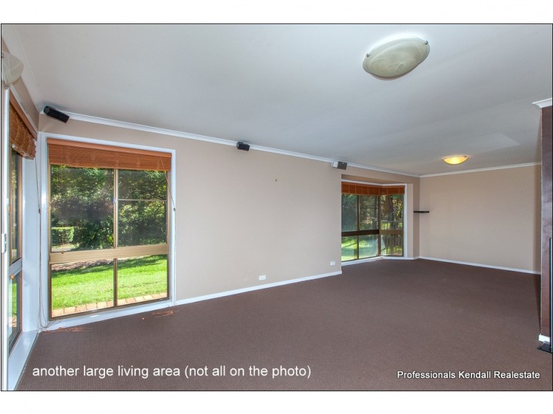 21 Freemont Drive, Tamborine Mountain QLD 4272