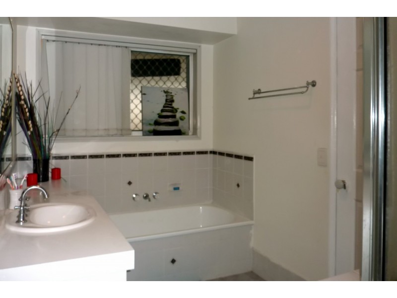 1 Swallow Street, Eagleby QLD 4207