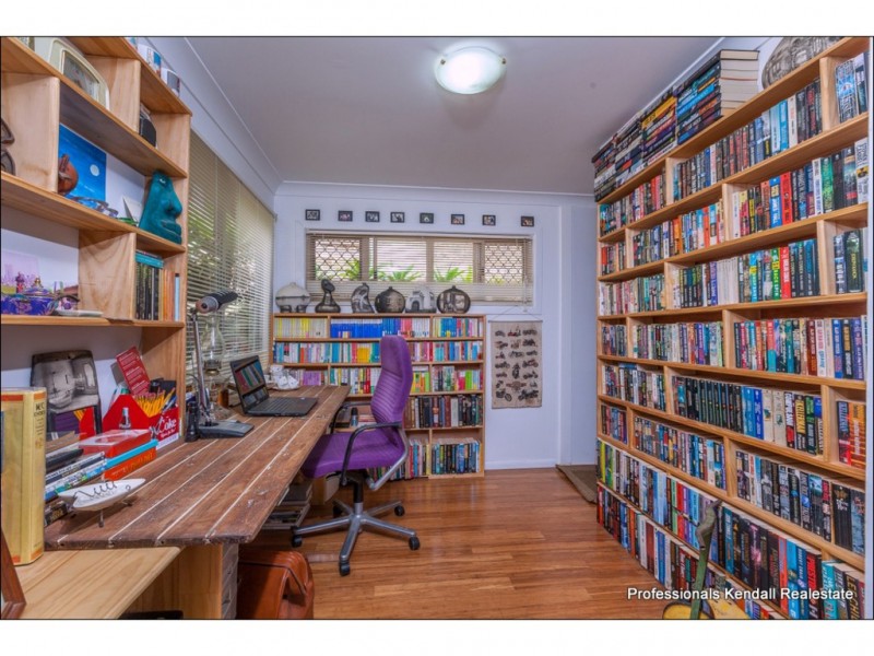 27 Wedge-Tail Court, Tamborine QLD 4270