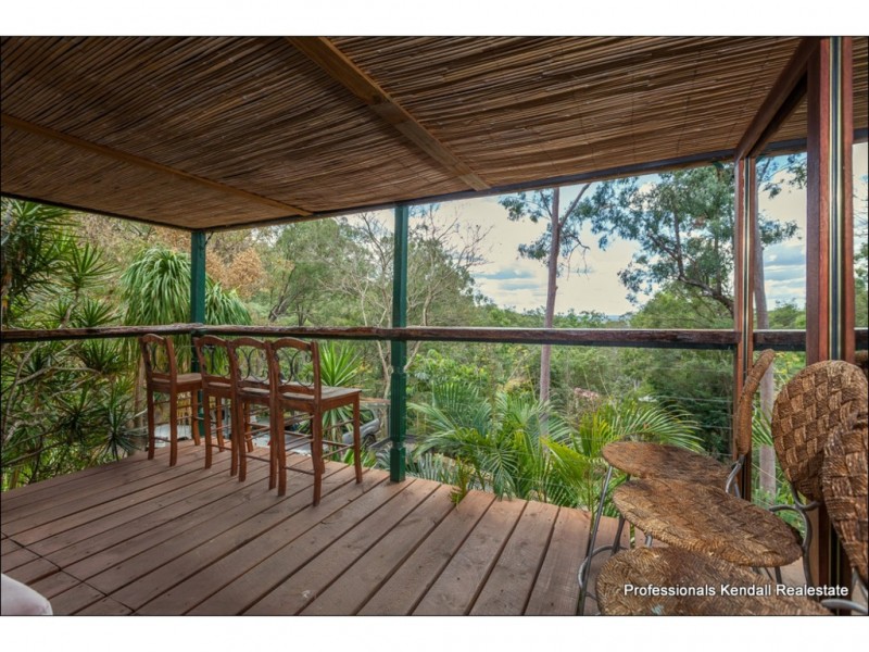 27 Wedge-Tail Court, Tamborine QLD 4270