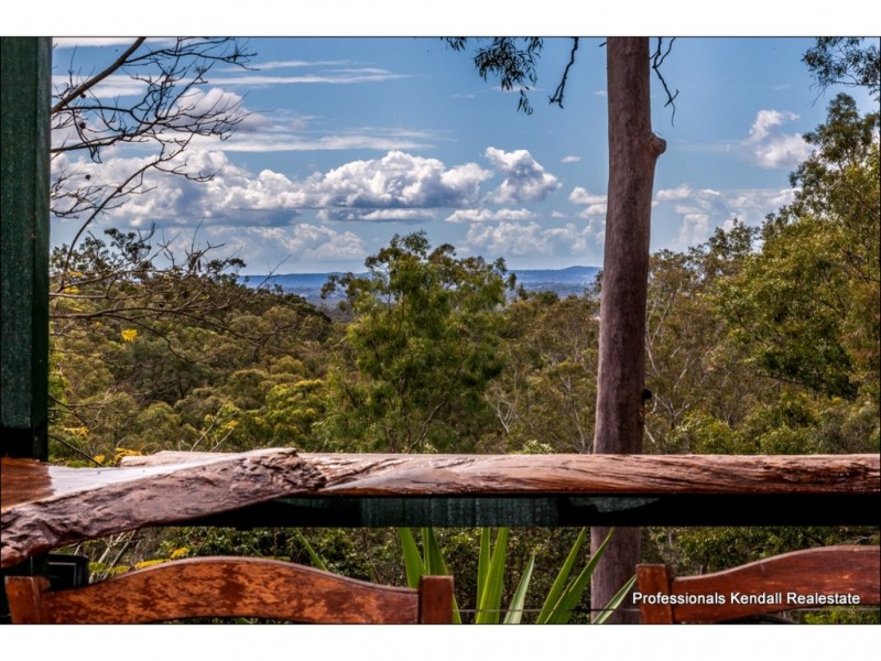 27 Wedge-Tail Court, Tamborine QLD 4270