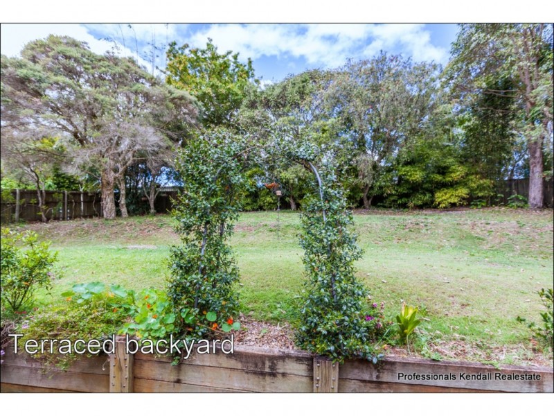 8 Kalmia Court, Tamborine Mountain QLD 4272
