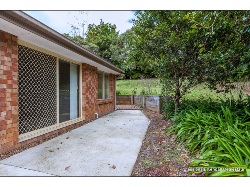 8 Kalmia Court, Tamborine Mountain QLD 4272