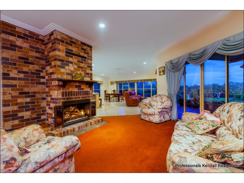 22-42 Holt Road, Tamborine Mountain QLD 4272