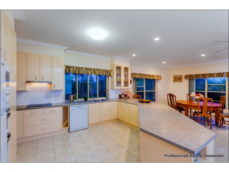 22-42 Holt Road, Tamborine Mountain QLD 4272