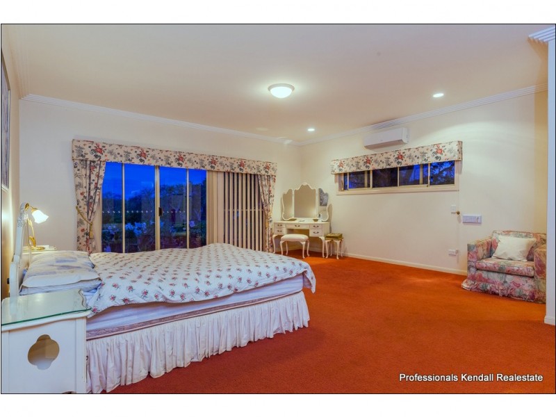 22-42 Holt Road, Tamborine Mountain QLD 4272