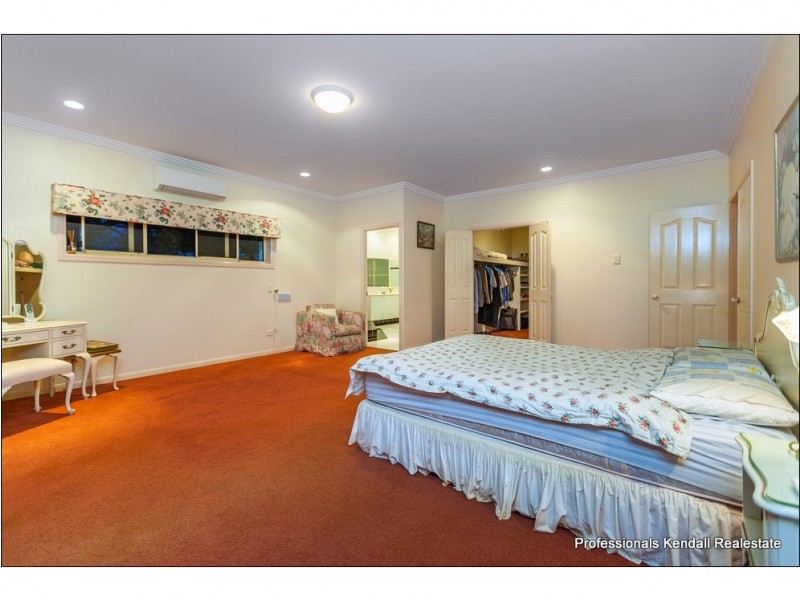 22-42 Holt Road, Tamborine Mountain QLD 4272