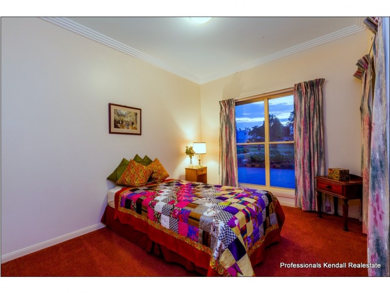 22-42 Holt Road, Tamborine Mountain QLD 4272
