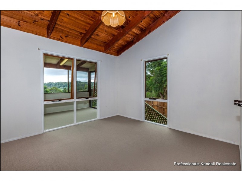 118 Licuala Drive, Tamborine Mountain QLD 4272