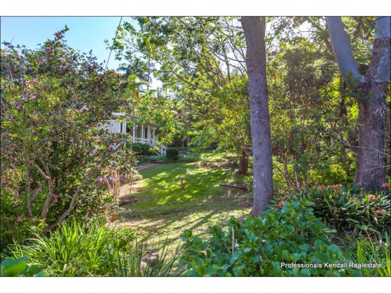 10-12 Central Avenue, Tamborine Mountain QLD 4272