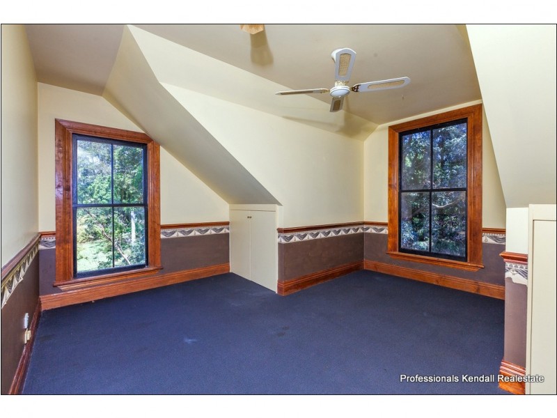 75 Benowa Street, Tamborine Mountain QLD 4272