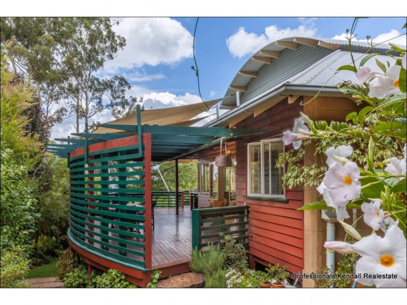 15 Carey Parade, Tamborine Mountain QLD 4272