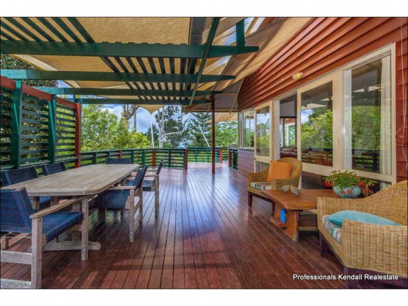 15 Carey Parade, Tamborine Mountain QLD 4272