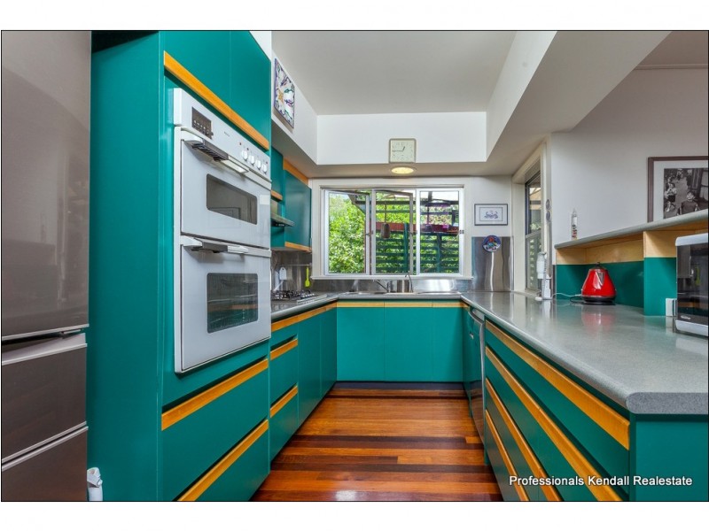 15 Carey Parade, Tamborine Mountain QLD 4272