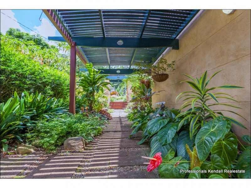 15 Carey Parade, Tamborine Mountain QLD 4272