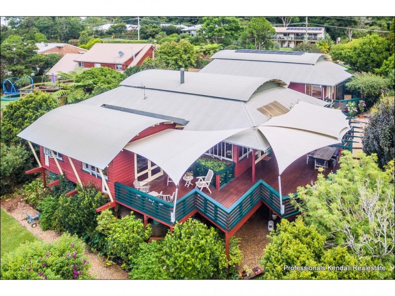 15 Carey Parade, Tamborine Mountain QLD 4272