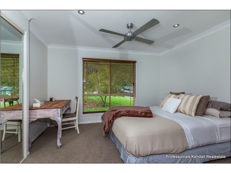 5 Mayon Court, Tamborine Mountain QLD 4272