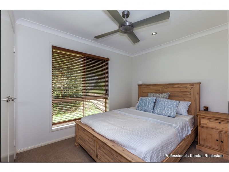 5 Mayon Court, Tamborine Mountain QLD 4272