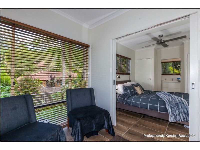 5 Mayon Court, Tamborine Mountain QLD 4272