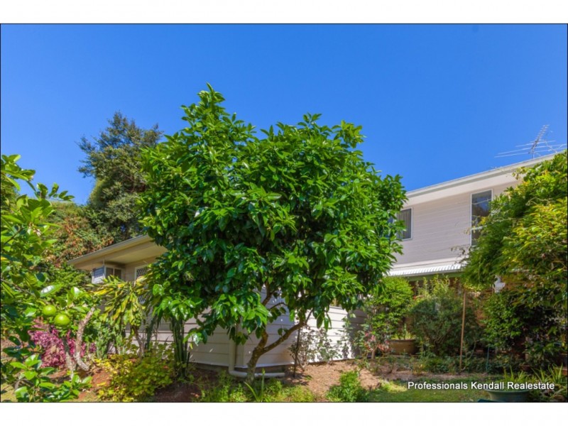 96 Eagle Heights Road, Tamborine Mountain QLD 4272