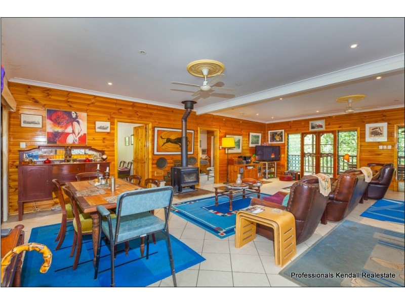 2 Devon Drive, Tamborine QLD 4270